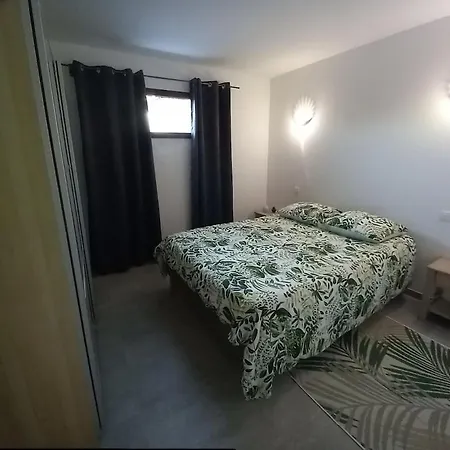Maison Confort Avec Jardin Pour 4 Personnes Buzignargues