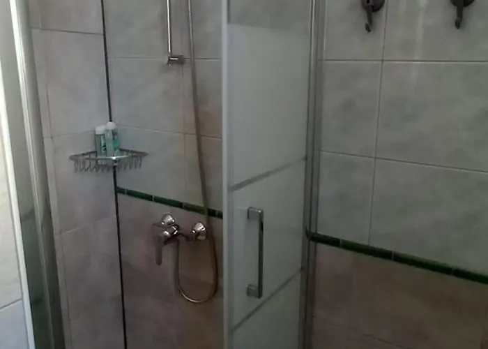 Maison Confort Avec Jardin Pour 4 Personnes Buzignargues