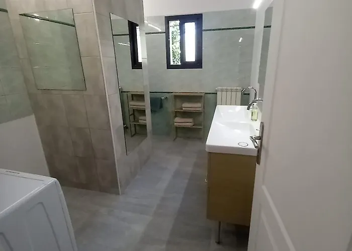 Maison Confort Avec Jardin Pour 4 Personnes Apartment Buzignargues